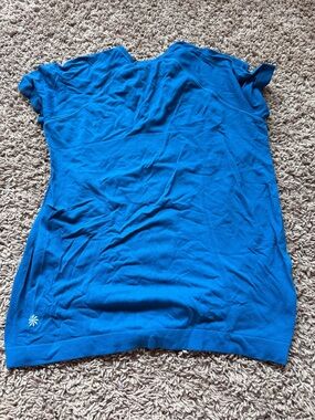 Athleta girl  Short Sleeve Top size medium